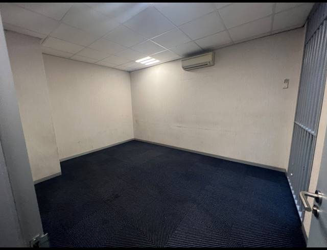 337M² OFFICE TO LET IN ROSEBANK